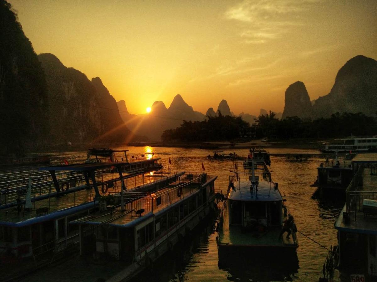 Hi Grey Hostel Xingping Yangshuo Exterior photo